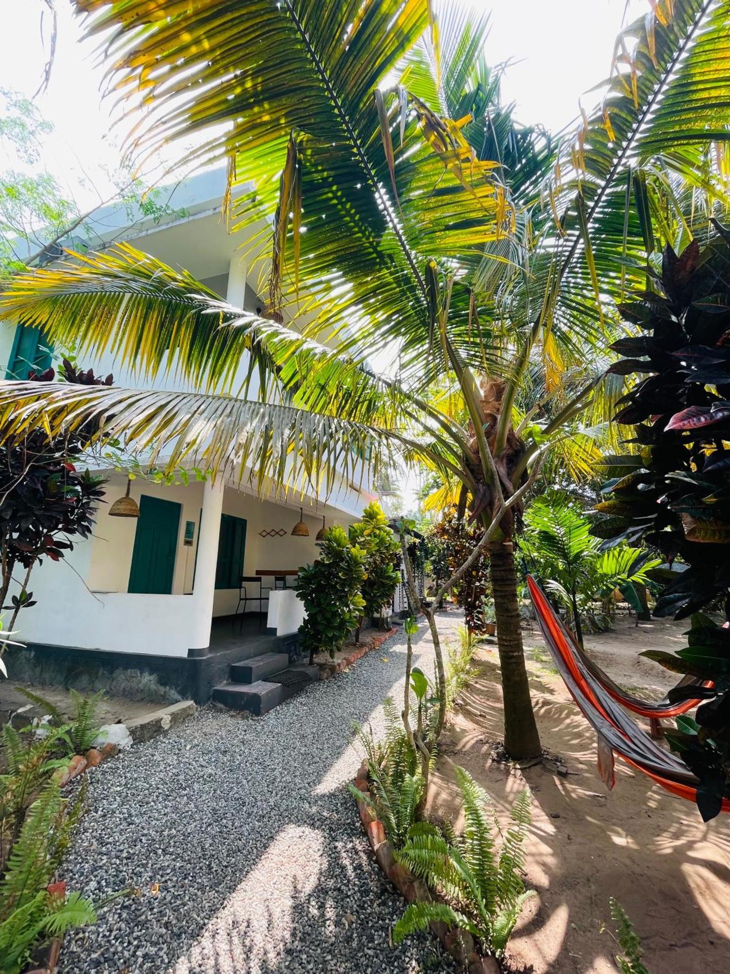 Auberge de jeunesse Cliff & Coral à Varkala Extérieur photo