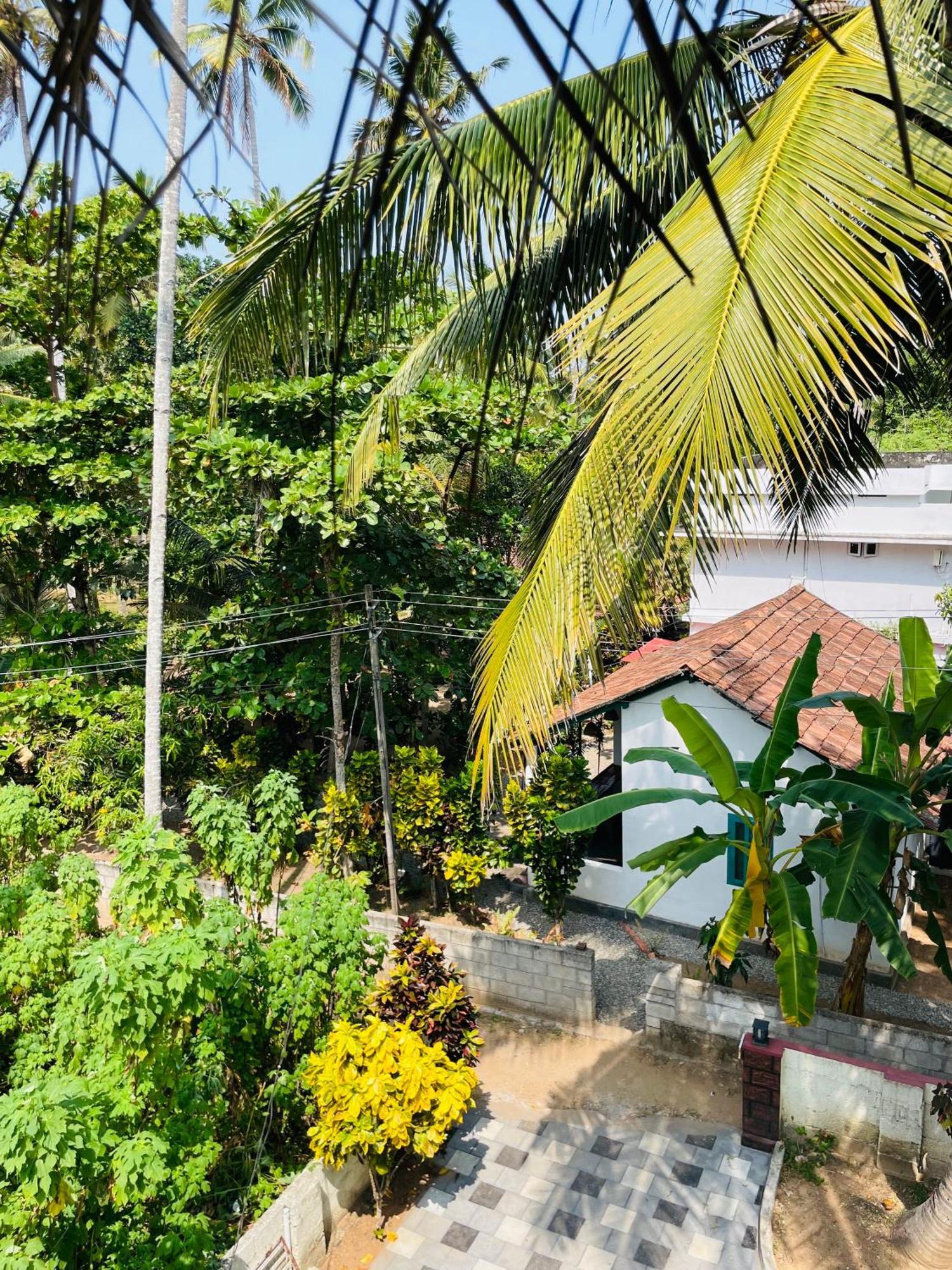 Auberge de jeunesse Cliff & Coral à Varkala Extérieur photo