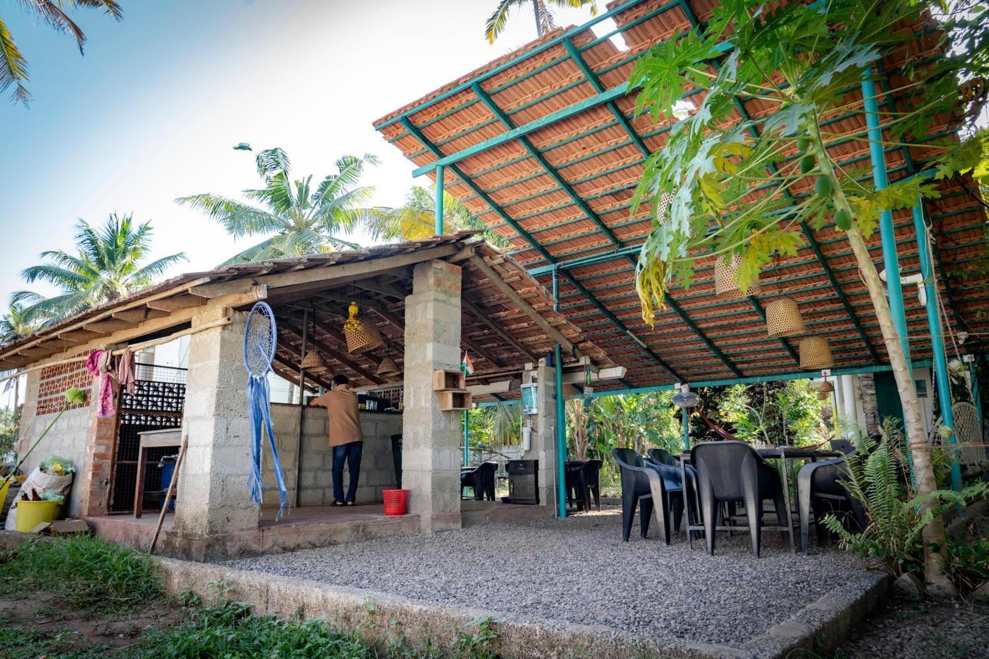 Auberge de jeunesse Cliff & Coral à Varkala Extérieur photo