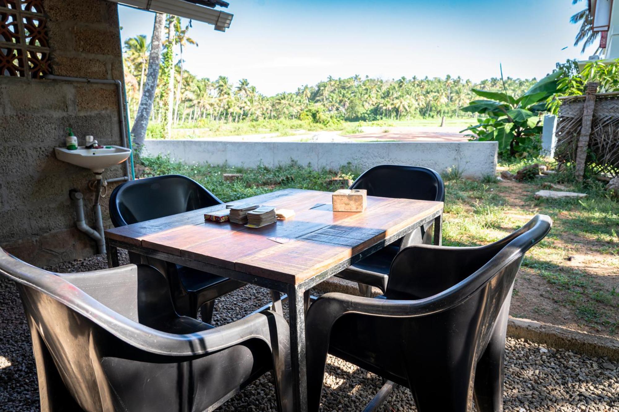 Auberge de jeunesse Cliff & Coral à Varkala Extérieur photo